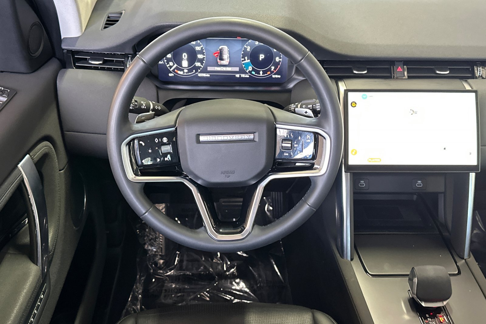 Used 2025 Land Rover Discovery Sport S AWD/4WD image 31