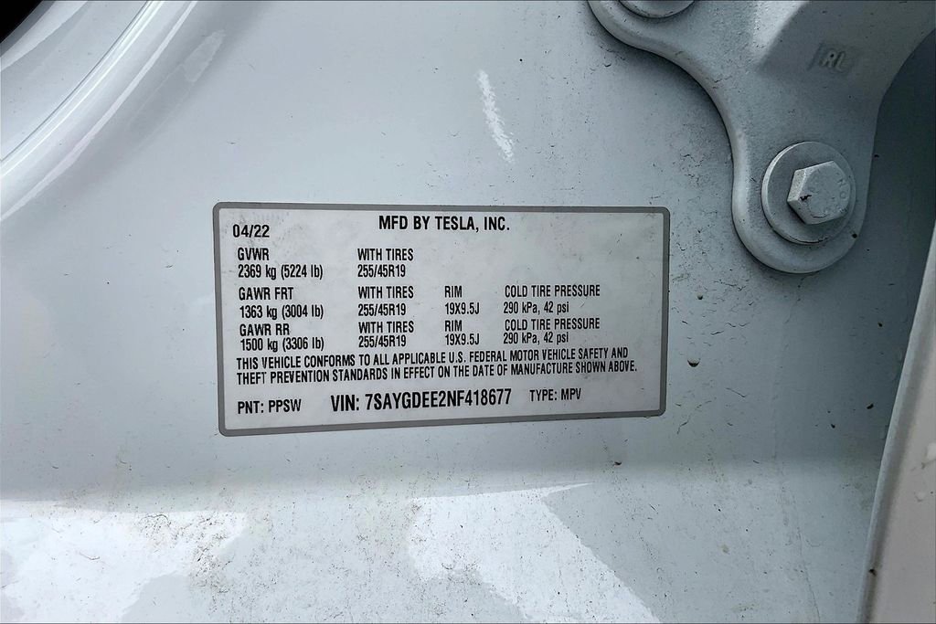 Used 2022 Tesla Model Y Long Range image 18