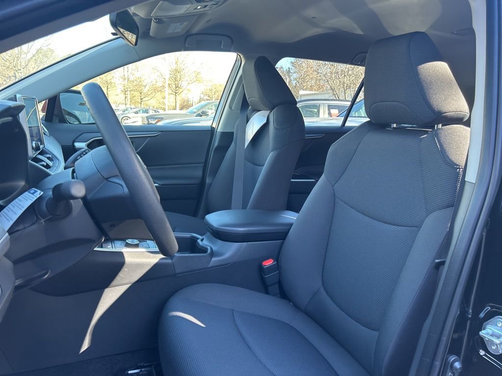 New 2025 Toyota RAV4 LE image 3