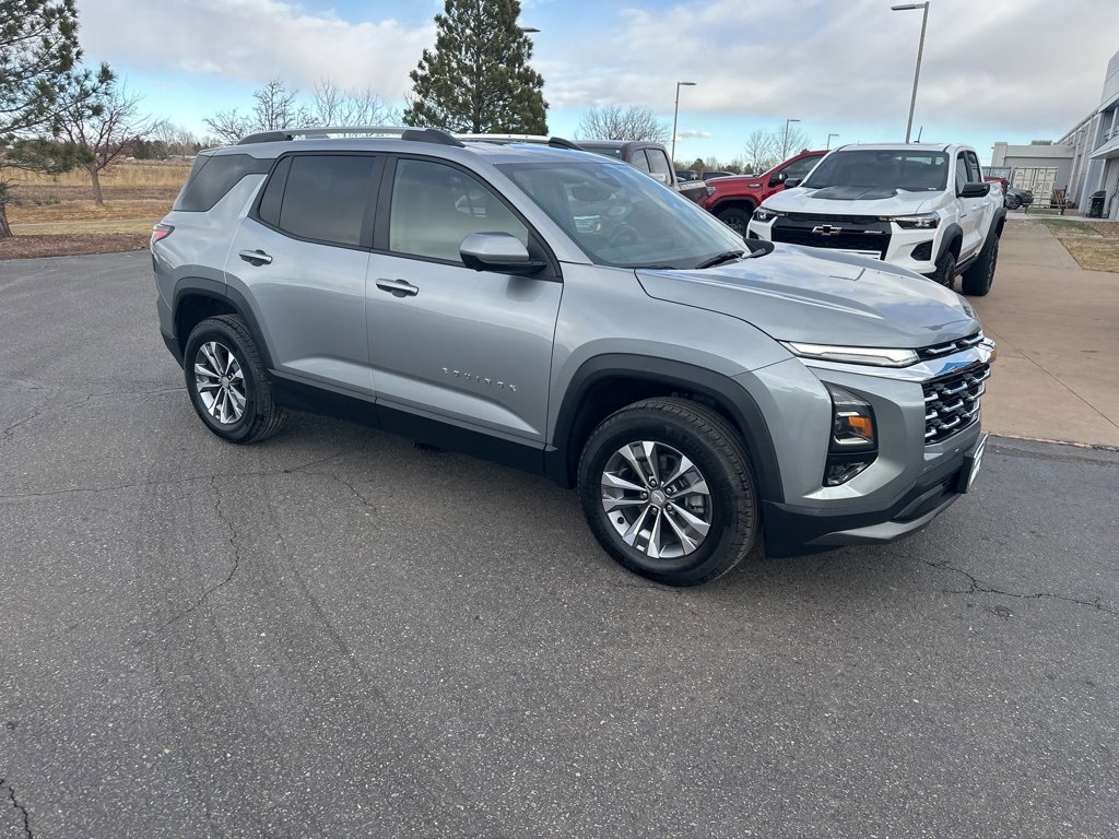 Used 2025 Chevrolet Equinox LT w/ Convenience Package II image 34