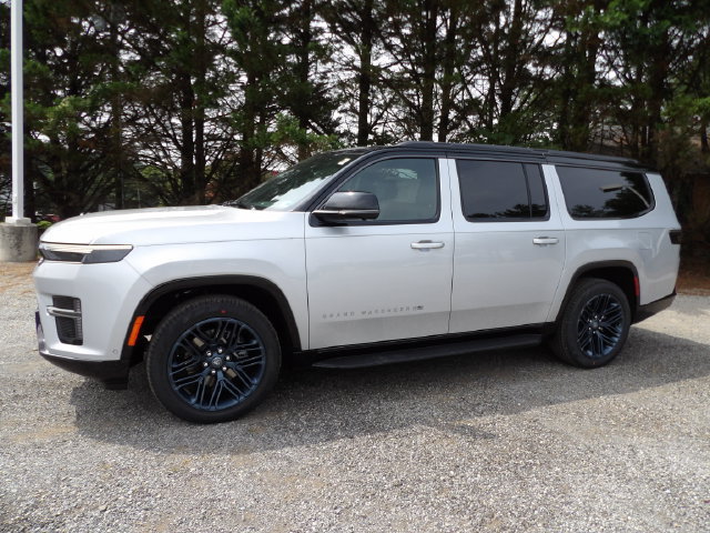 New 2026 Jeep Grand Wagoneer L 4WD image 1