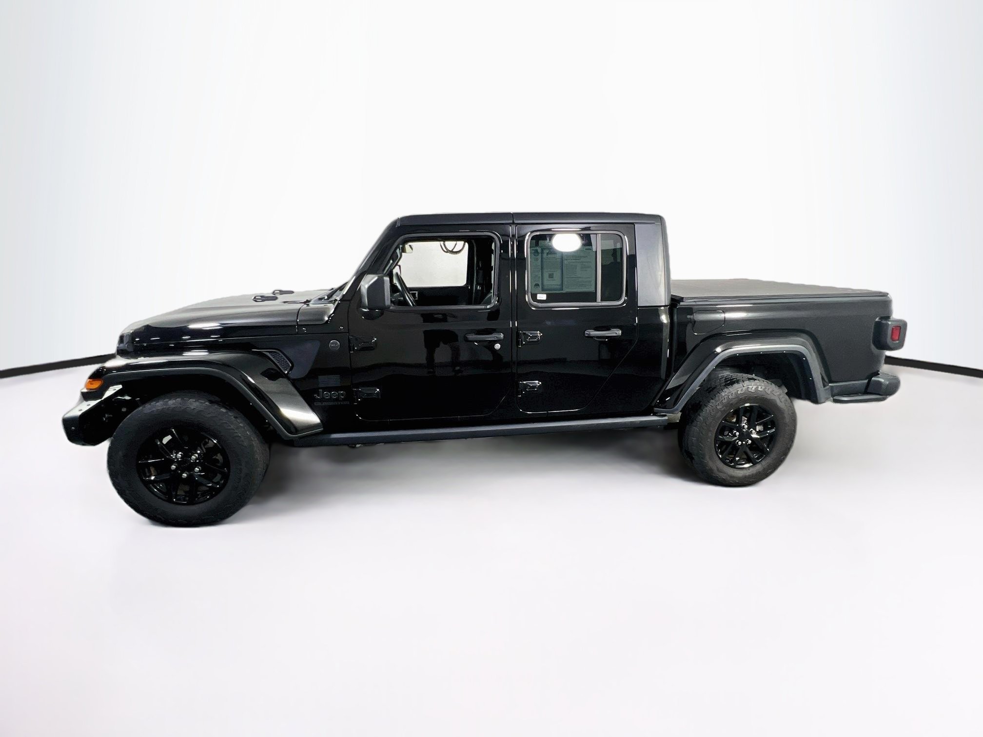 Used 2023 Jeep Gladiator Sport AWD/4WD image 8