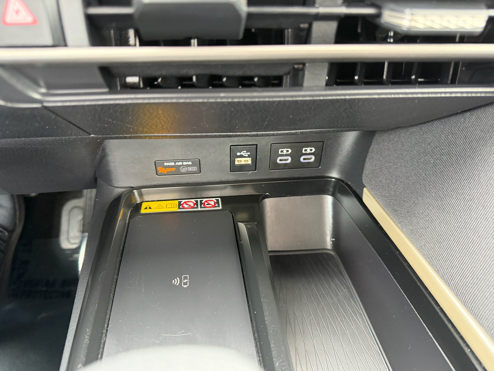 Used 2025 Toyota Camry LE FWD image 21