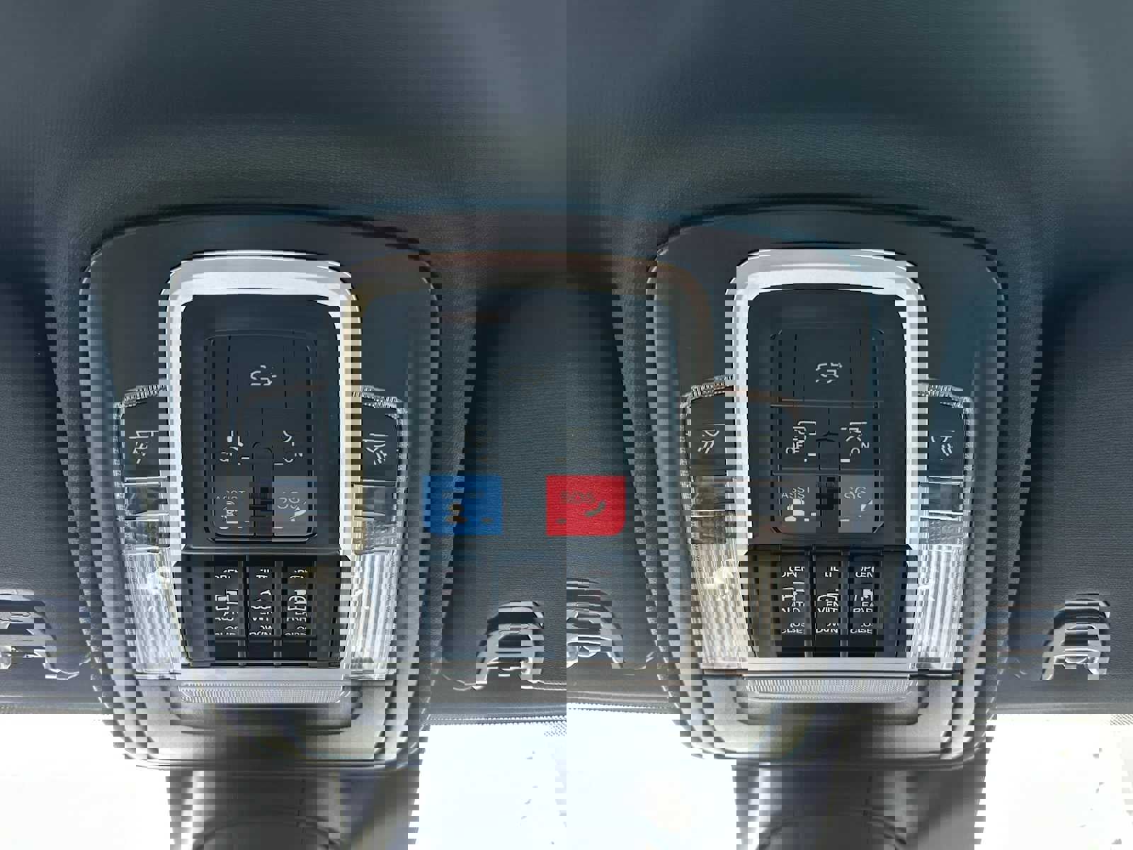 Used 2024 RAM 3500 Limited image 34