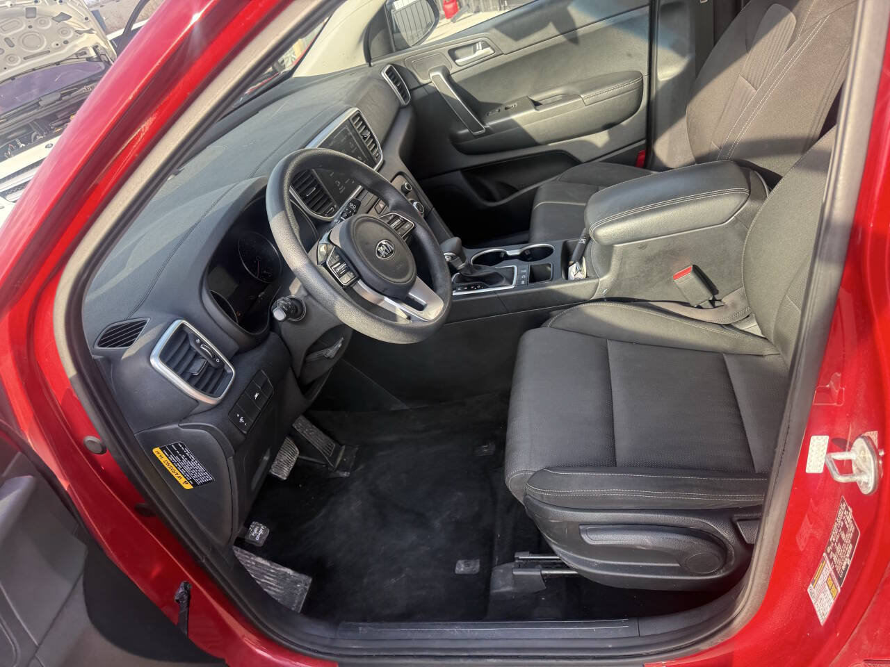 Used 2021 Kia Sportage LX AWD/4WD image 18