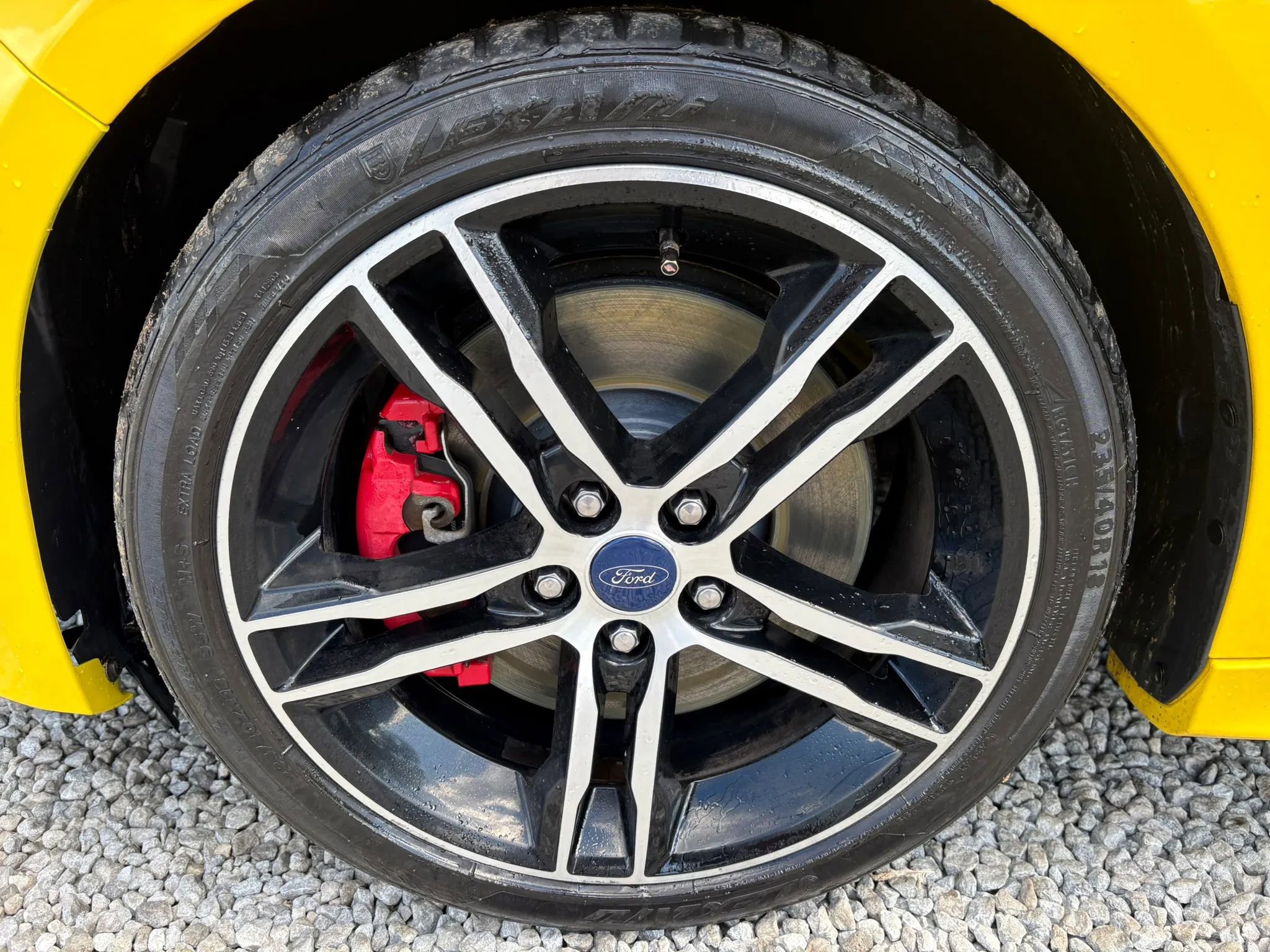 Used 2017 Ford Focus ST FWD image 8