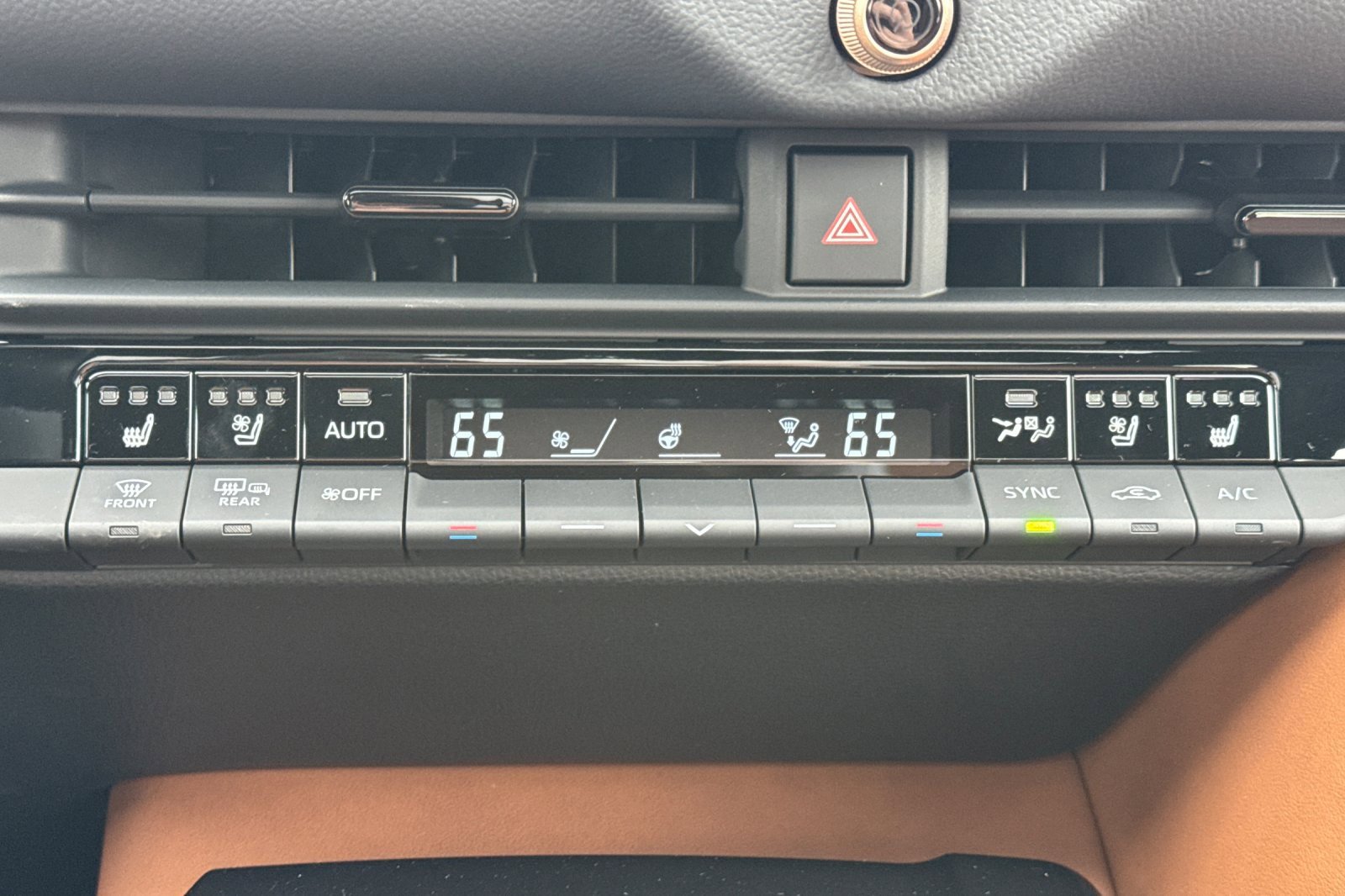 New 2025 Toyota Crown Signia image 20