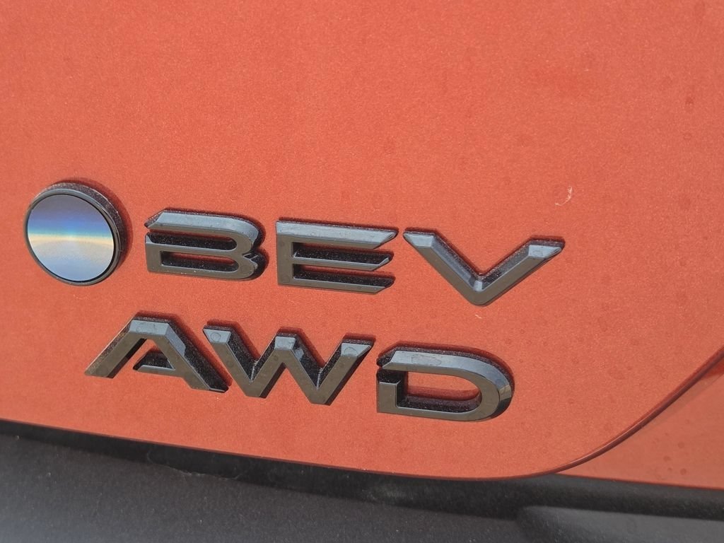 New 2026 Toyota C-HR AWD/4WD image 25
