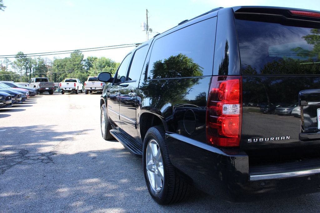 Used 2011 Chevrolet Suburban LTZ RWD image 26