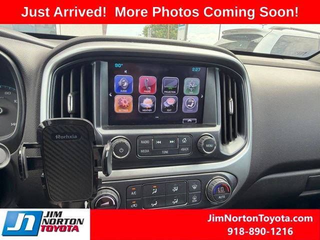 Used 2017 Chevrolet Colorado LT w/ Luxury Package, Chrome AWD/4WD image 13