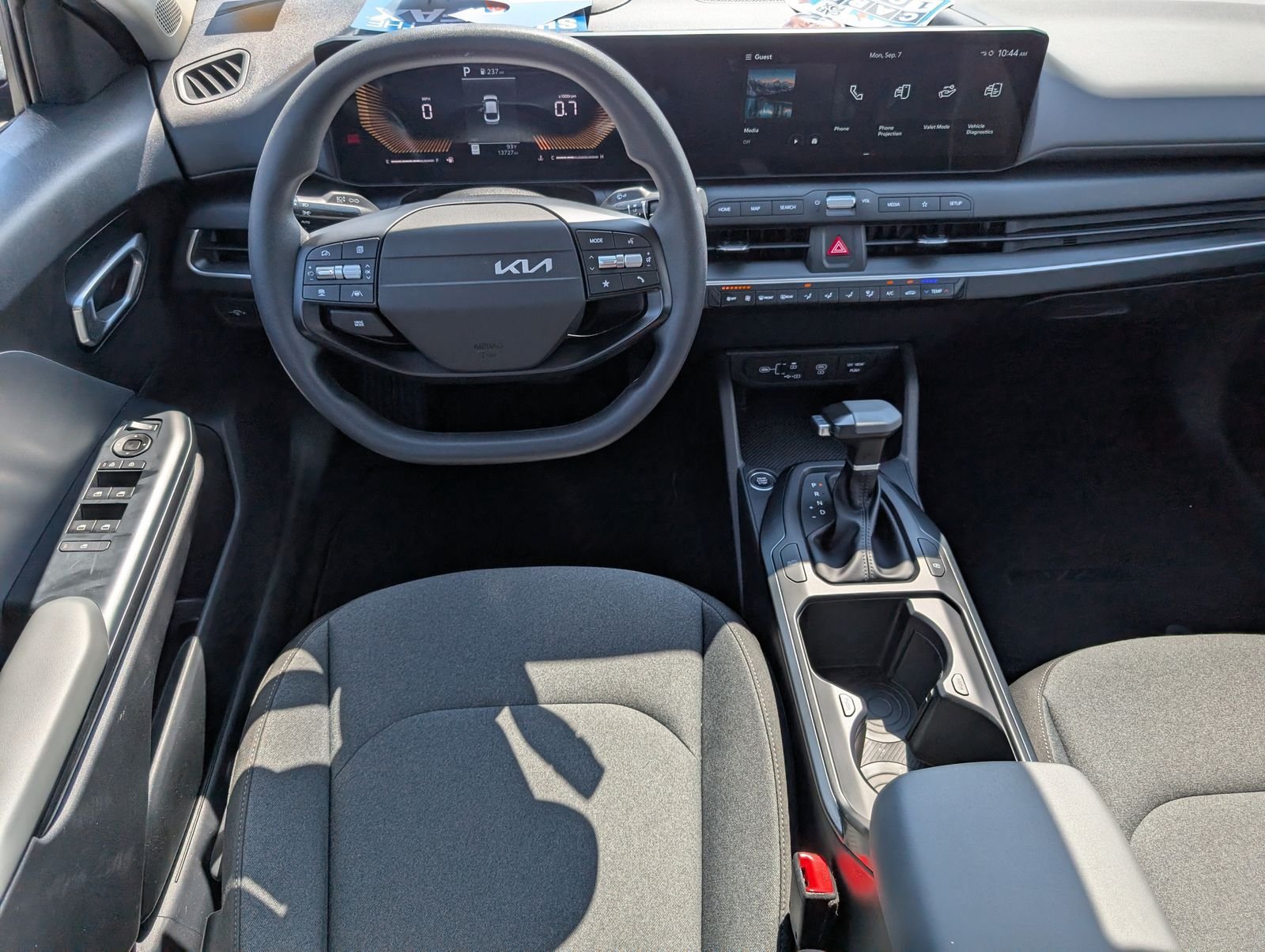 Used 2025 Kia K4 FWD image 6