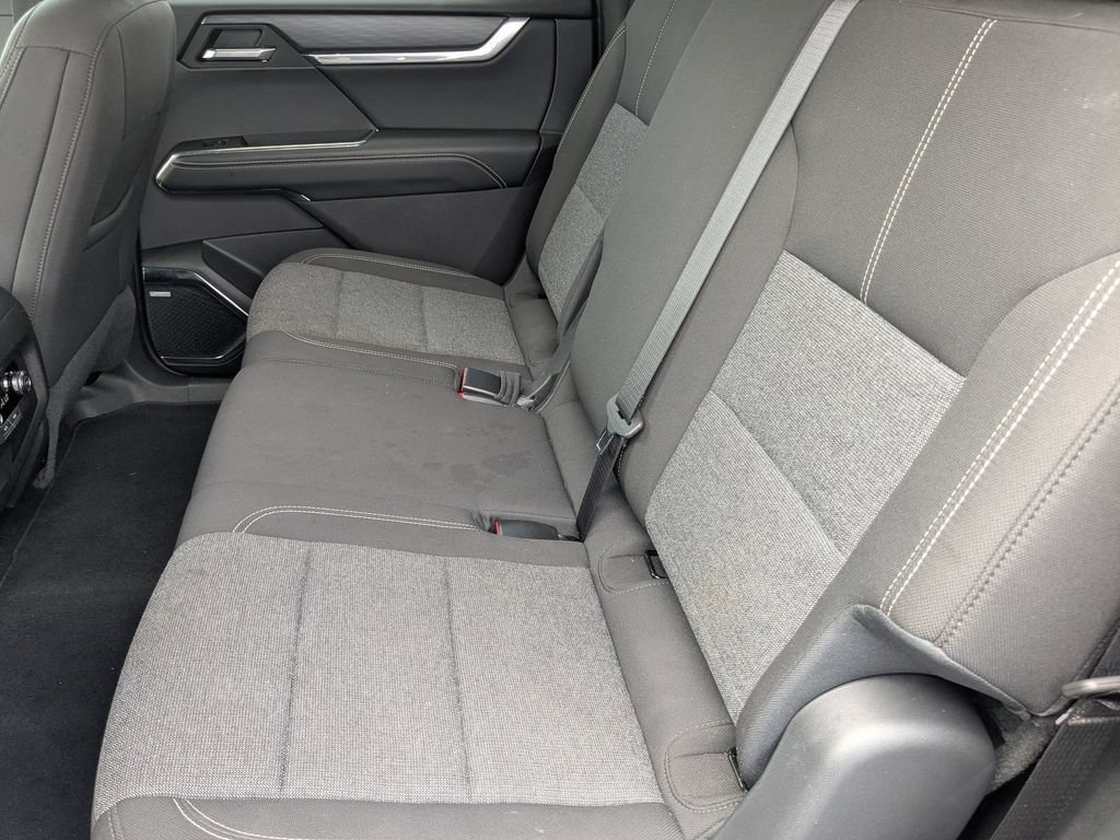 Used 2025 GMC Acadia Elevation FWD image 14