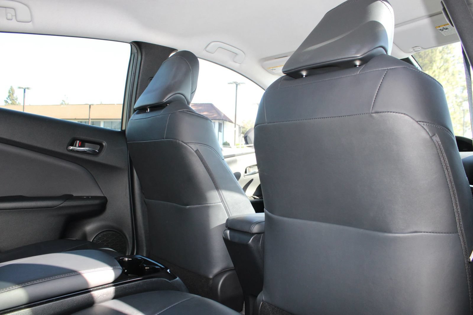 Used 2017 Toyota Prius Prime Premium w/ Preferred Accessory Package FWD image 18
