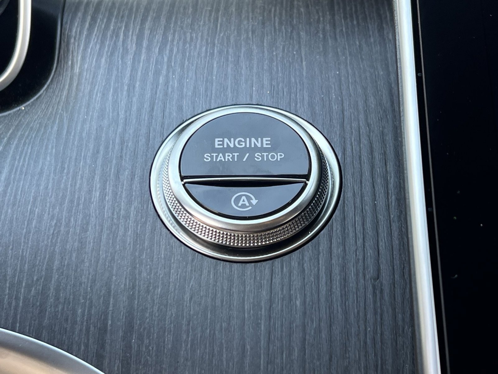 New 2025 Mercedes-Benz C 300 4MATIC Sedan image 31