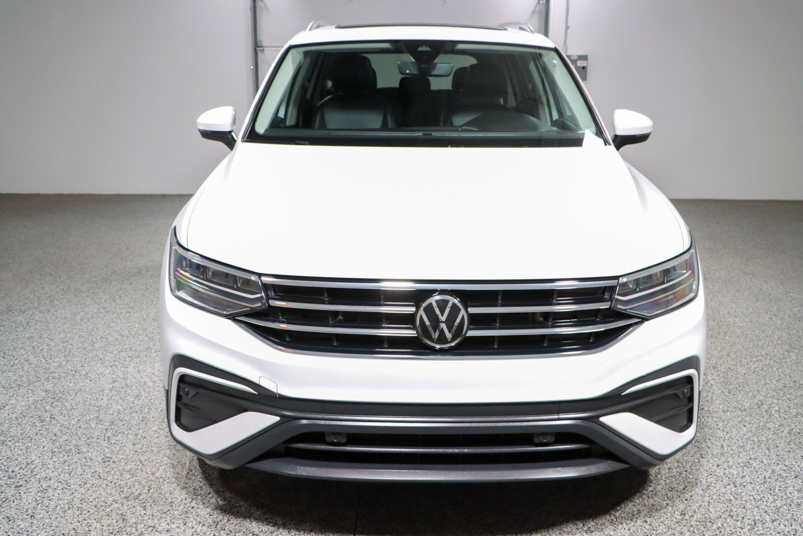 Used 2022 Volkswagen Tiguan SE AWD/4WD image 4