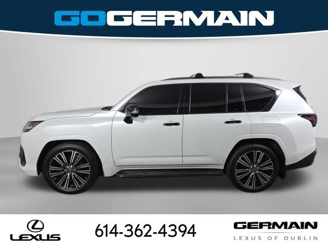 Used 2025 Lexus LX 600 4WD w/ Appearance Package image 10