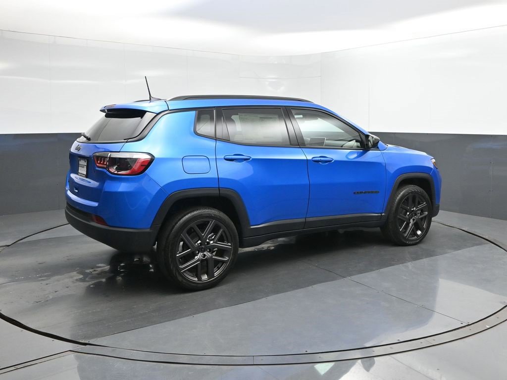 New 2026 Jeep Compass Latitude image 15