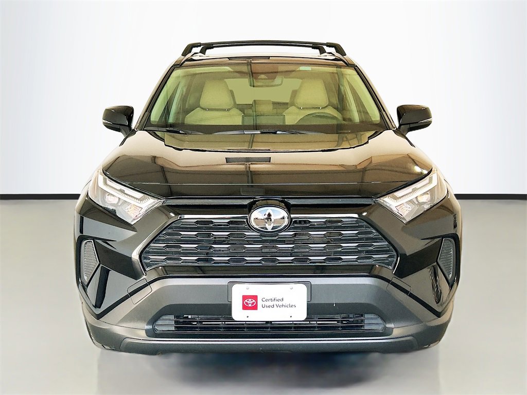 Used 2025 Toyota RAV4 XLE image 2
