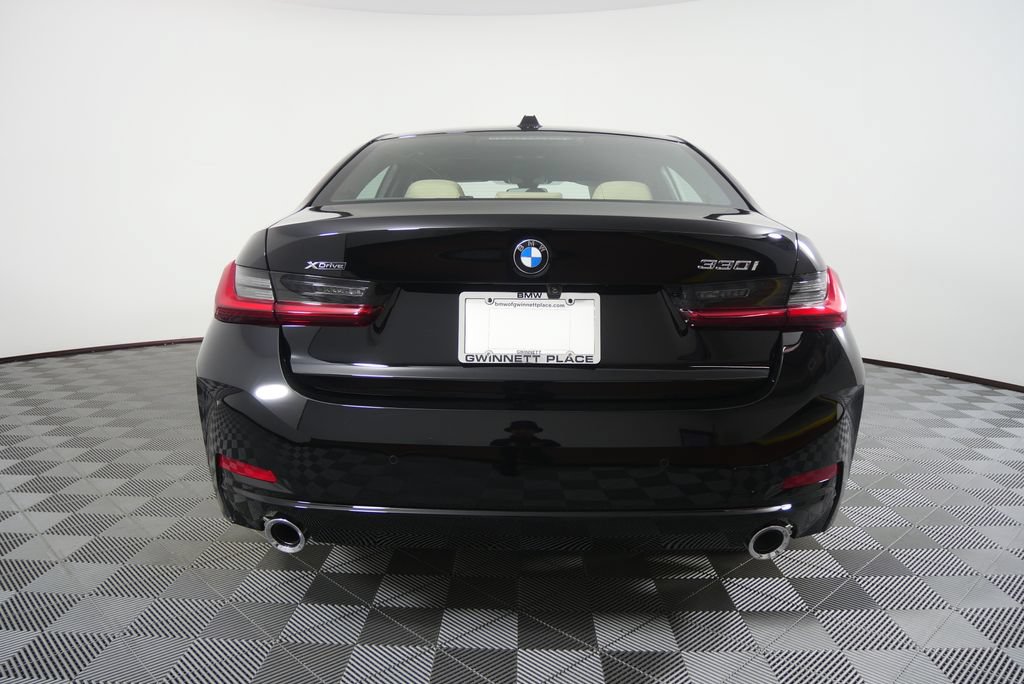 Certified 2025 BMW 330i xDrive Sedan w/ Convenience Package AWD/4WD image 4