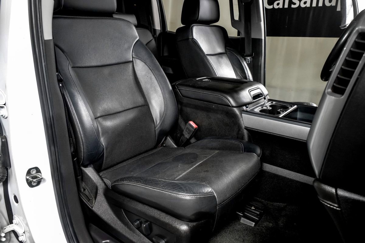 Used 2018 Chevrolet Silverado 1500 LTZ Z71 w/ LTZ Plus Package AWD/4WD image 30