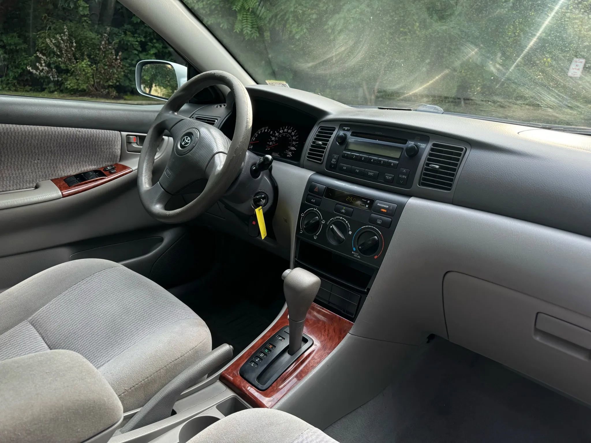 Used 2005 Toyota Corolla LE image 21