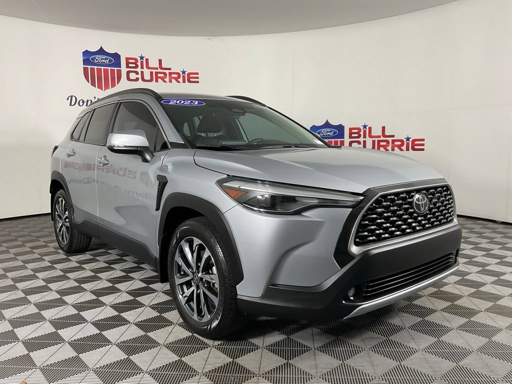 Used 2023 Toyota Corolla Cross XLE FWD image 1