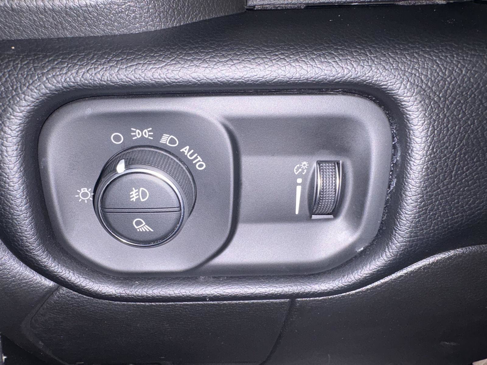 Used 2026 RAM 2500 Big Horn AWD/4WD image 24