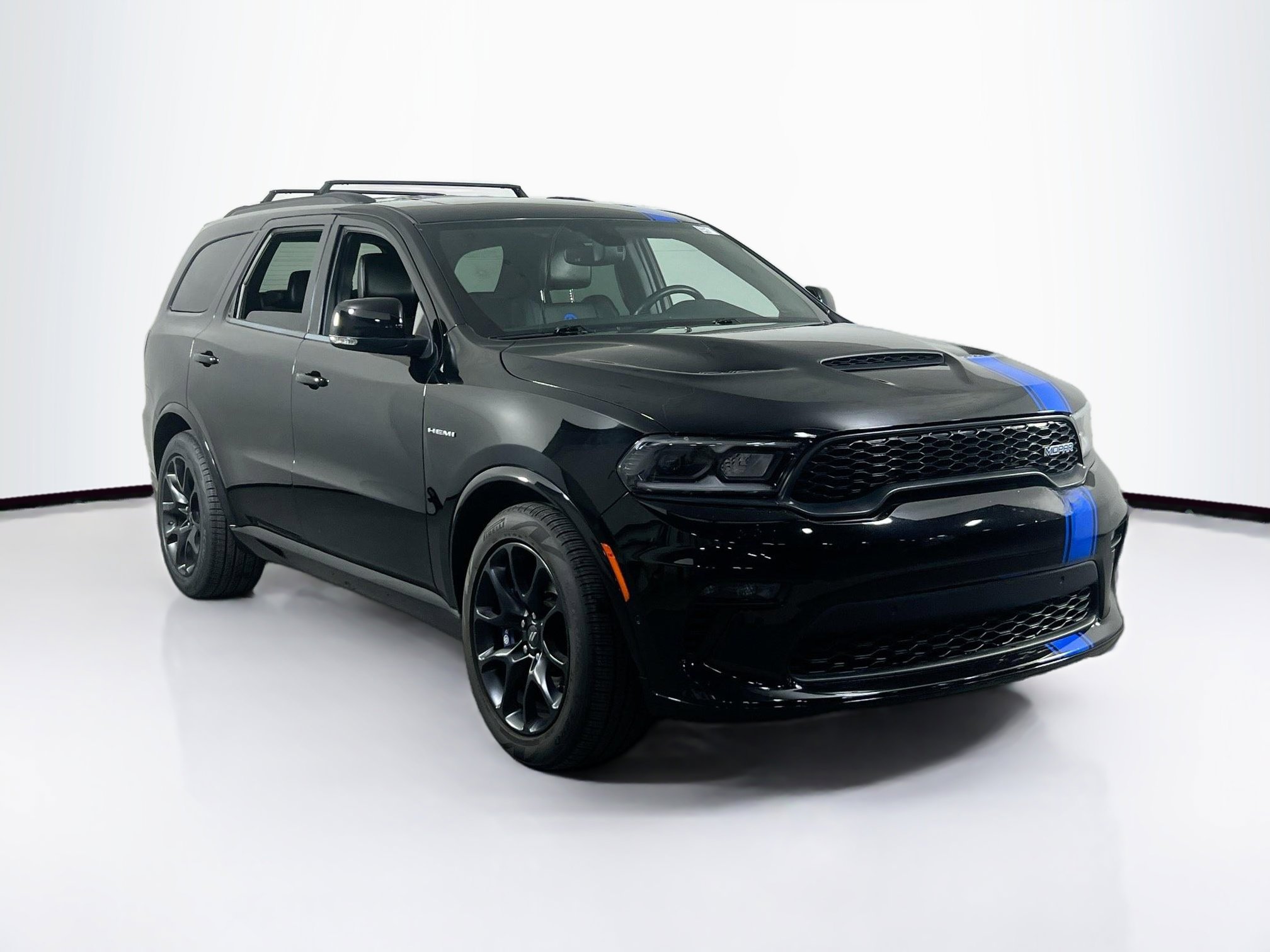 Used 2022 Dodge Durango R/T w/ Tow 'N Go Package image 3