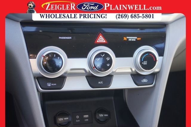 Used 2019 Hyundai Elantra SE image 20