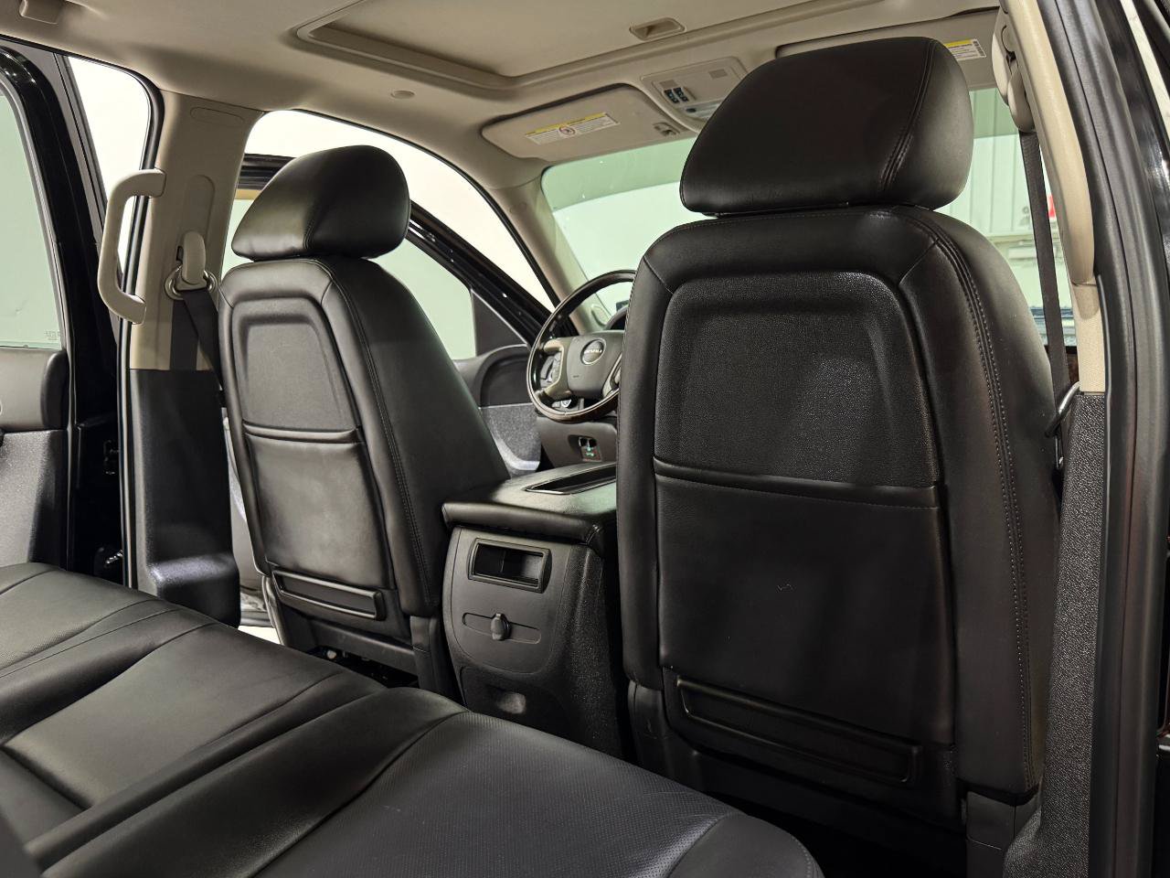 Used 2011 GMC Sierra 3500 Denali AWD/4WD image 15