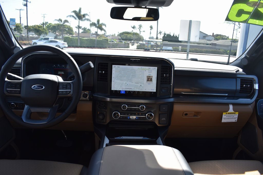 Used 2025 Ford F450 Lariat w/ FX4 Off-Road Package image 18