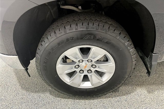 Used 2025 Chevrolet Silverado 1500 LT image 33