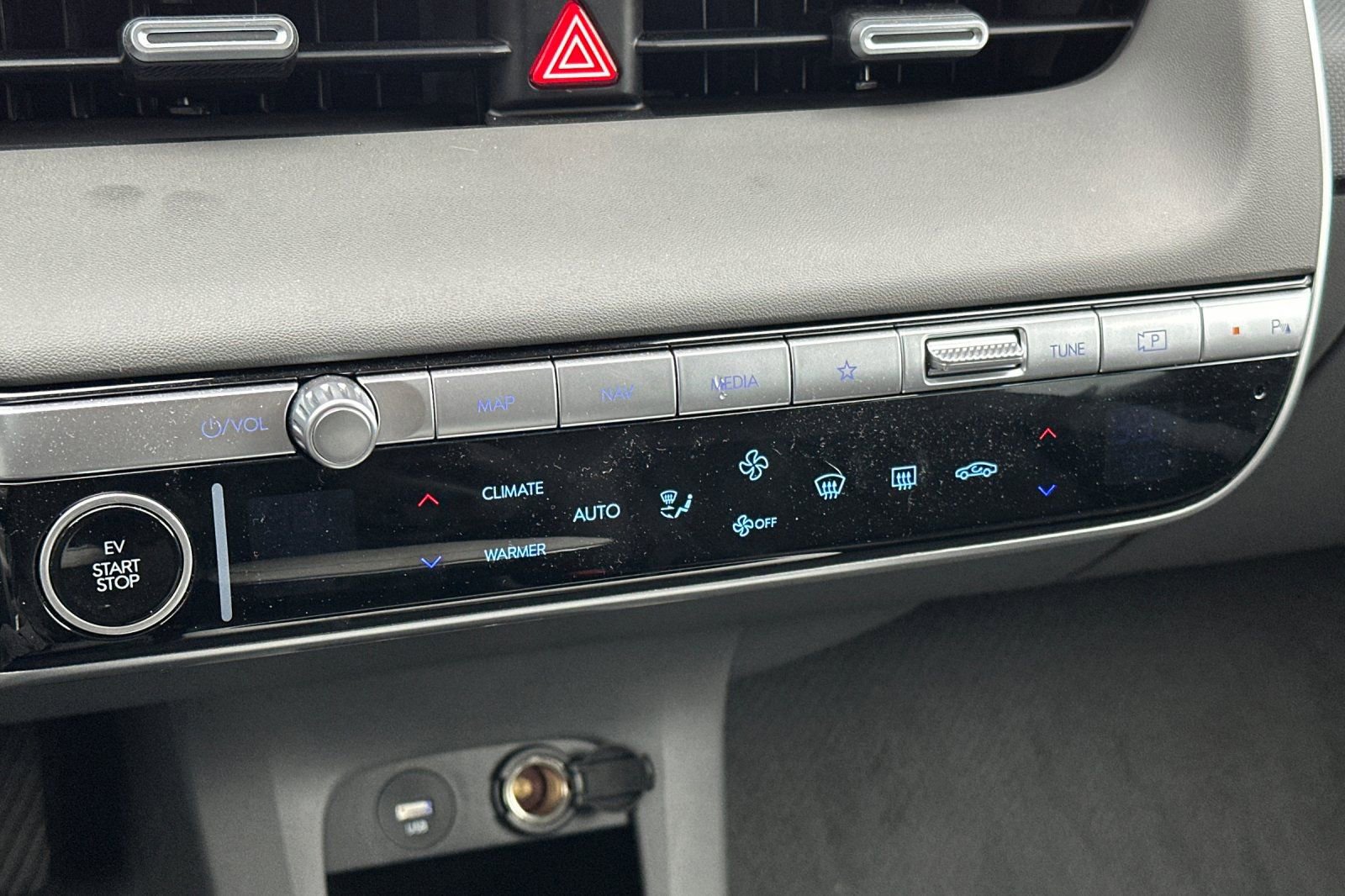 Used 2024 Hyundai Ioniq 5 SEL image 18