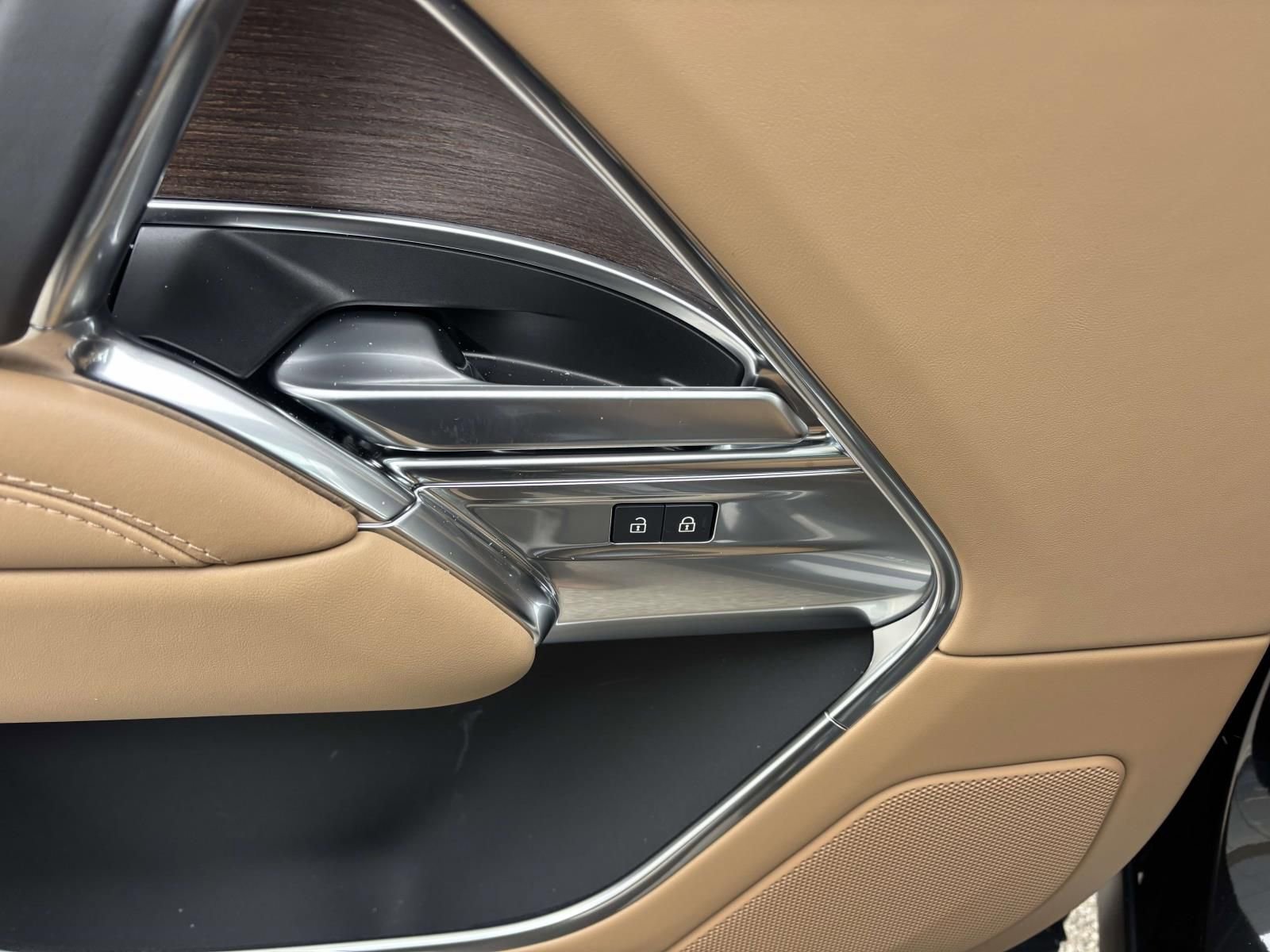 New 2026 Land Rover Range Rover SE image 13