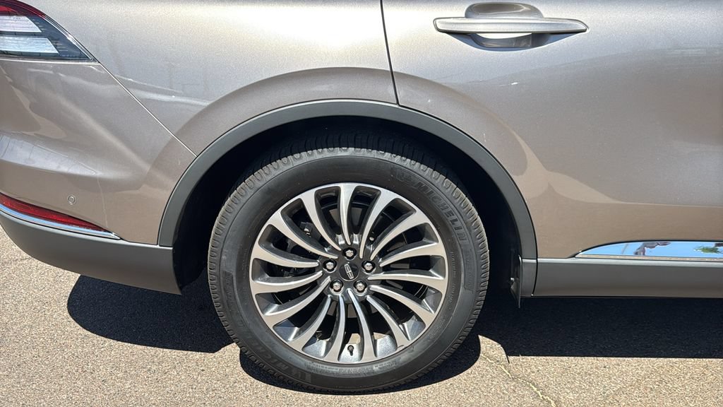 Used 2021 Lincoln Aviator Reserve w/ Equipment Group 201A RWD image 27