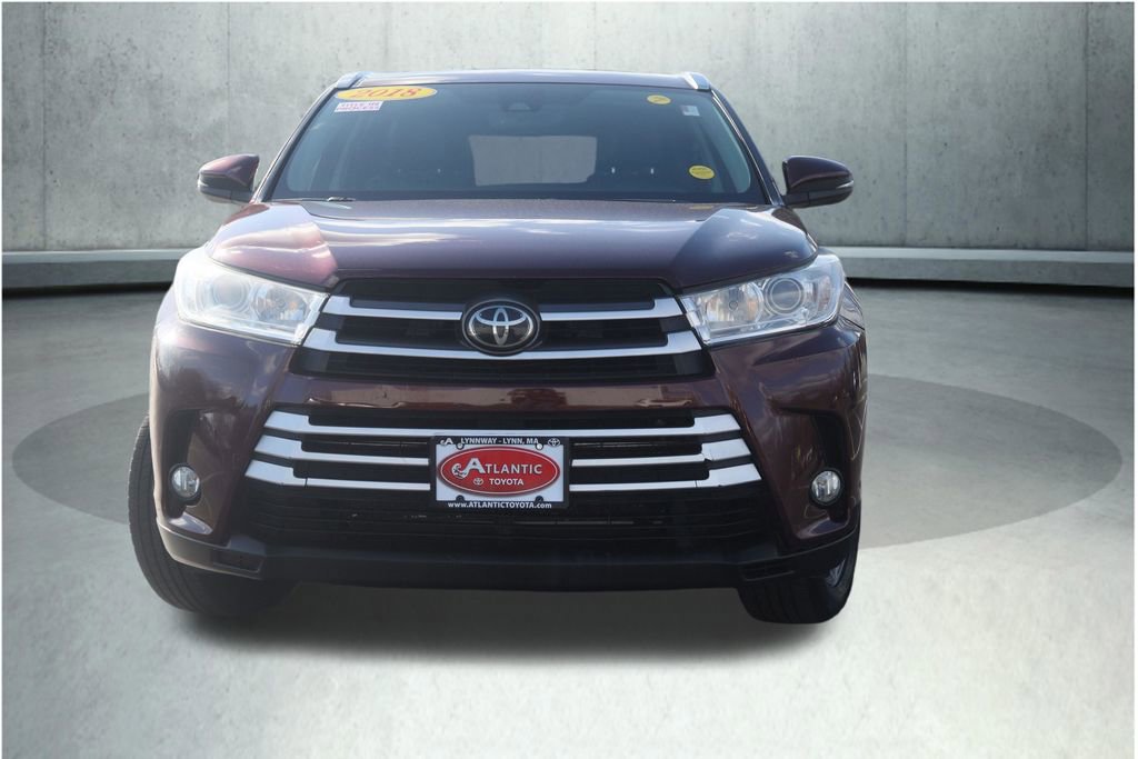 Used 2018 Toyota Highlander XLE image 2