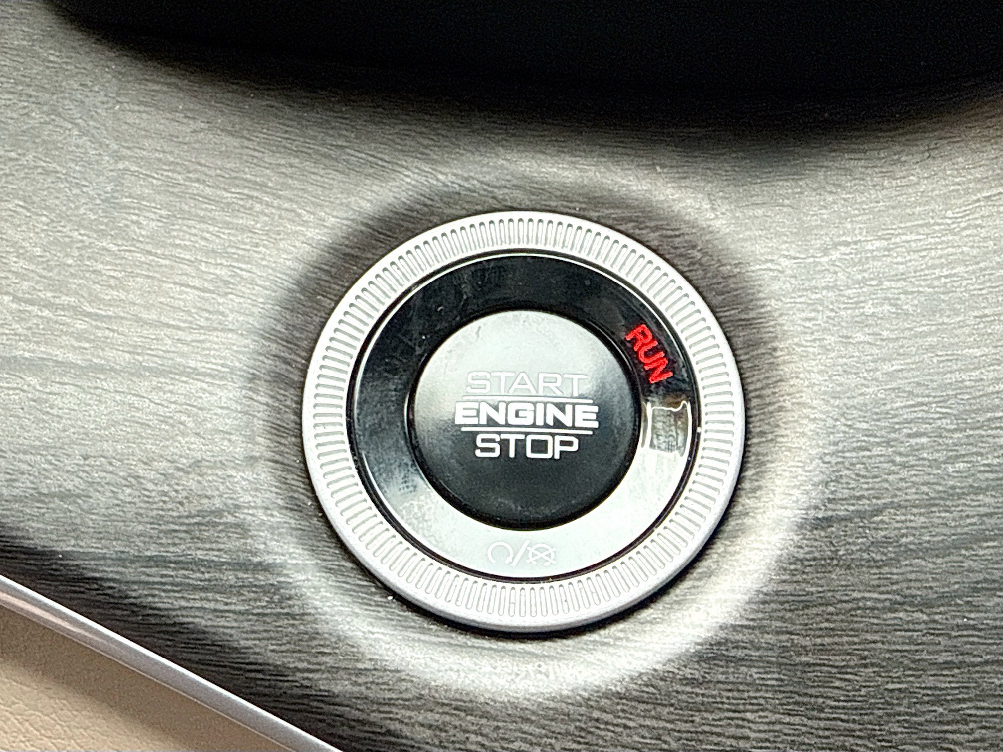 Used 2024 Jeep Grand Cherokee L Limited w/ Trailer Tow Package image 9