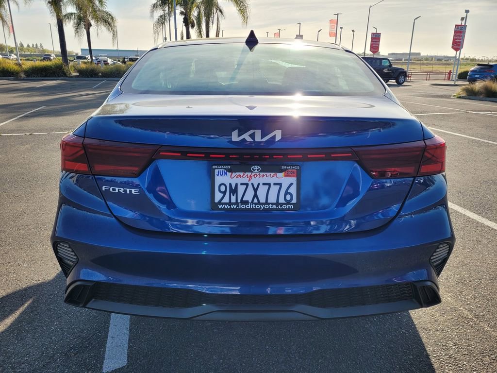 Used 2024 Kia Forte LXS FWD image 5