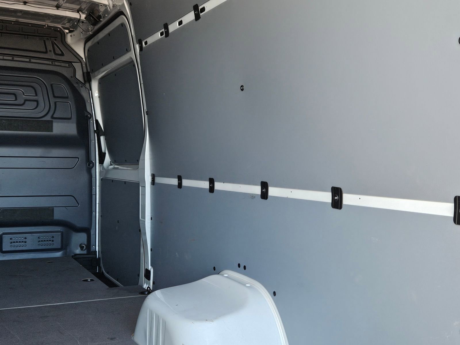 Used 2024 Mercedes-Benz Sprinter 3500 image 31