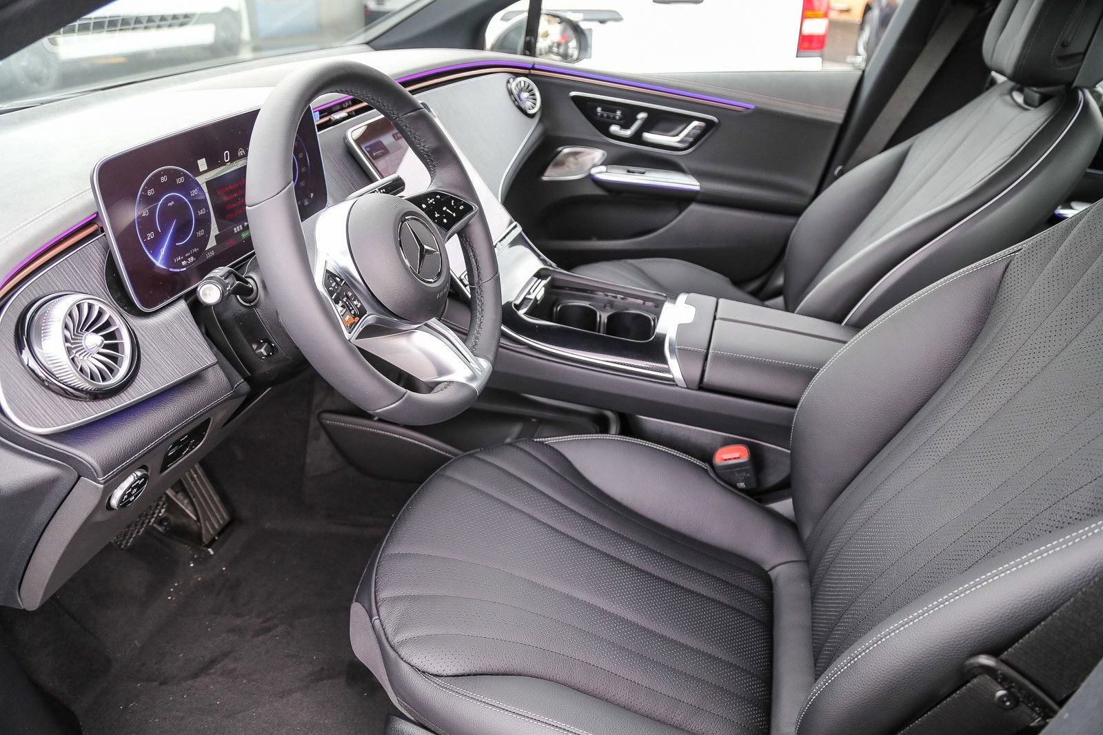 Used 2024 Mercedes-Benz EQE 350+ 4MATIC Sedan image 24