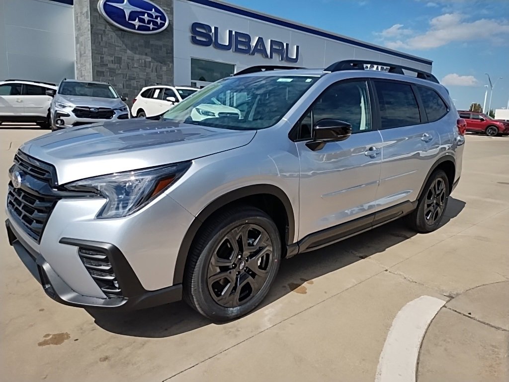New 2025 Subaru Ascent Bronze Edition image 2