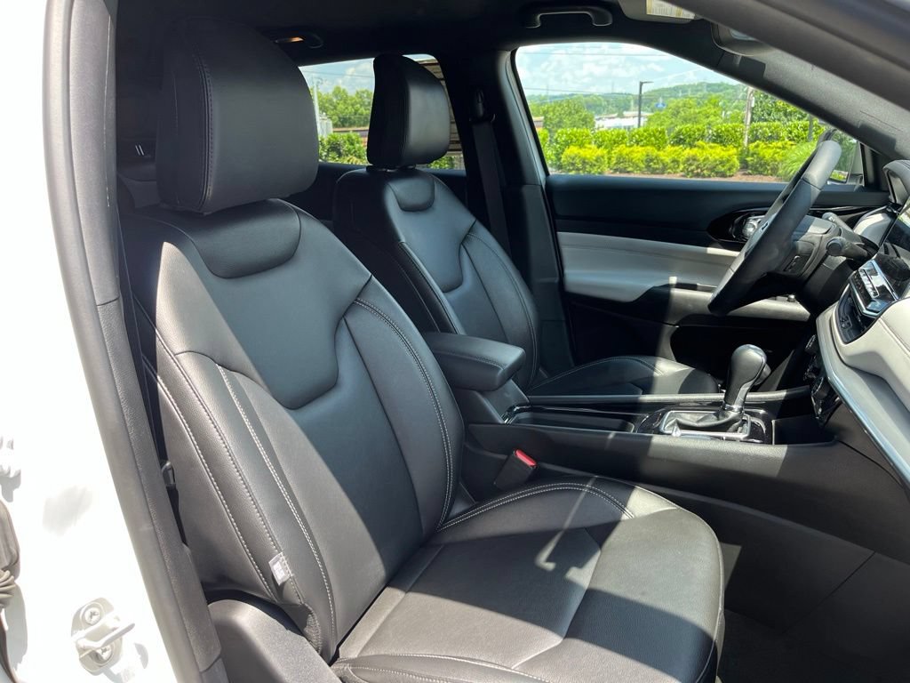 Used 2025 Jeep Compass Limited AWD/4WD image 26