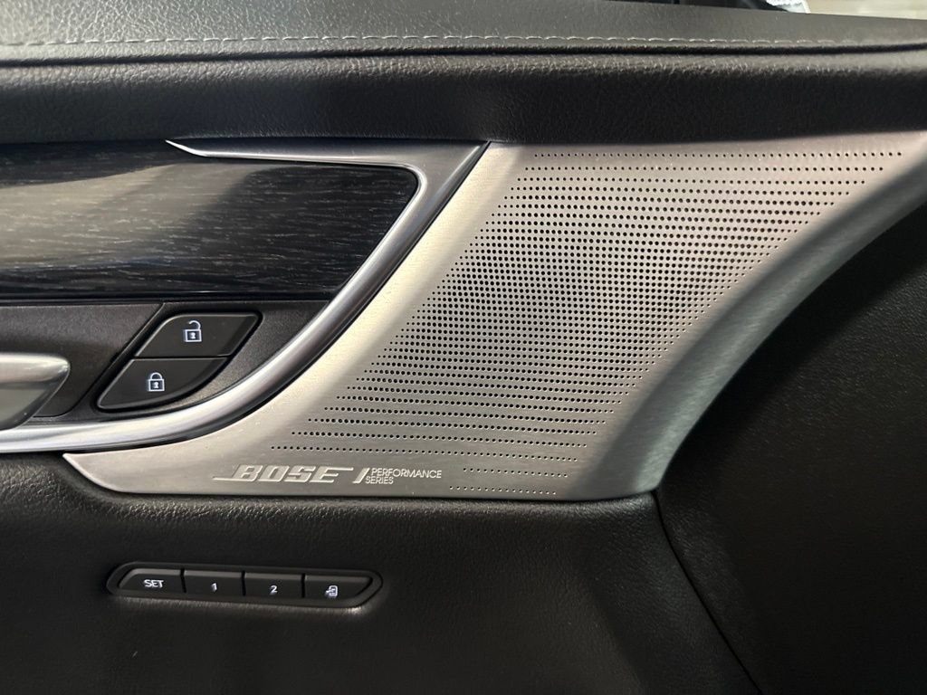 Used 2022 Cadillac XT5 Premium Luxury FWD image 9