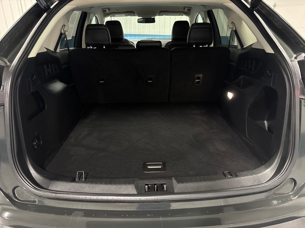 Used 2022 Ford Edge SEL w/ Convenience Package image 15