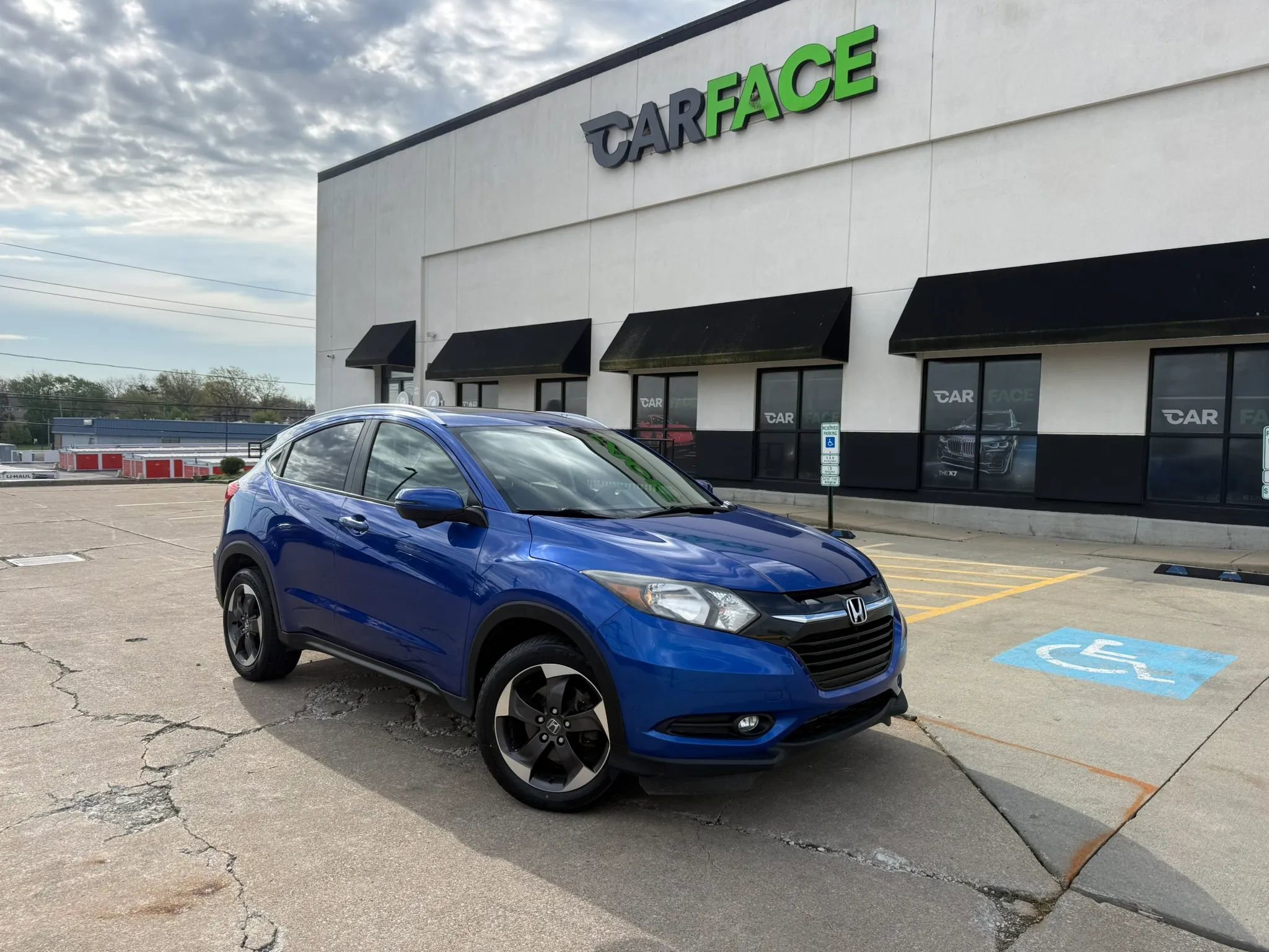 Used 2018 Honda HR-V EX-L image 1