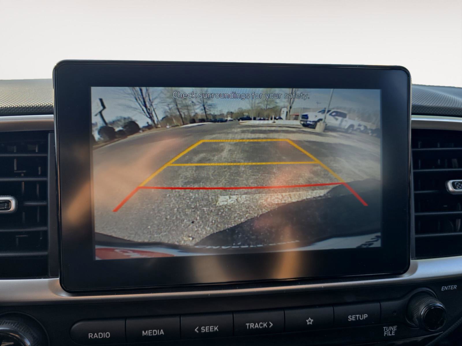 Used 2020 Hyundai Venue SEL image 15