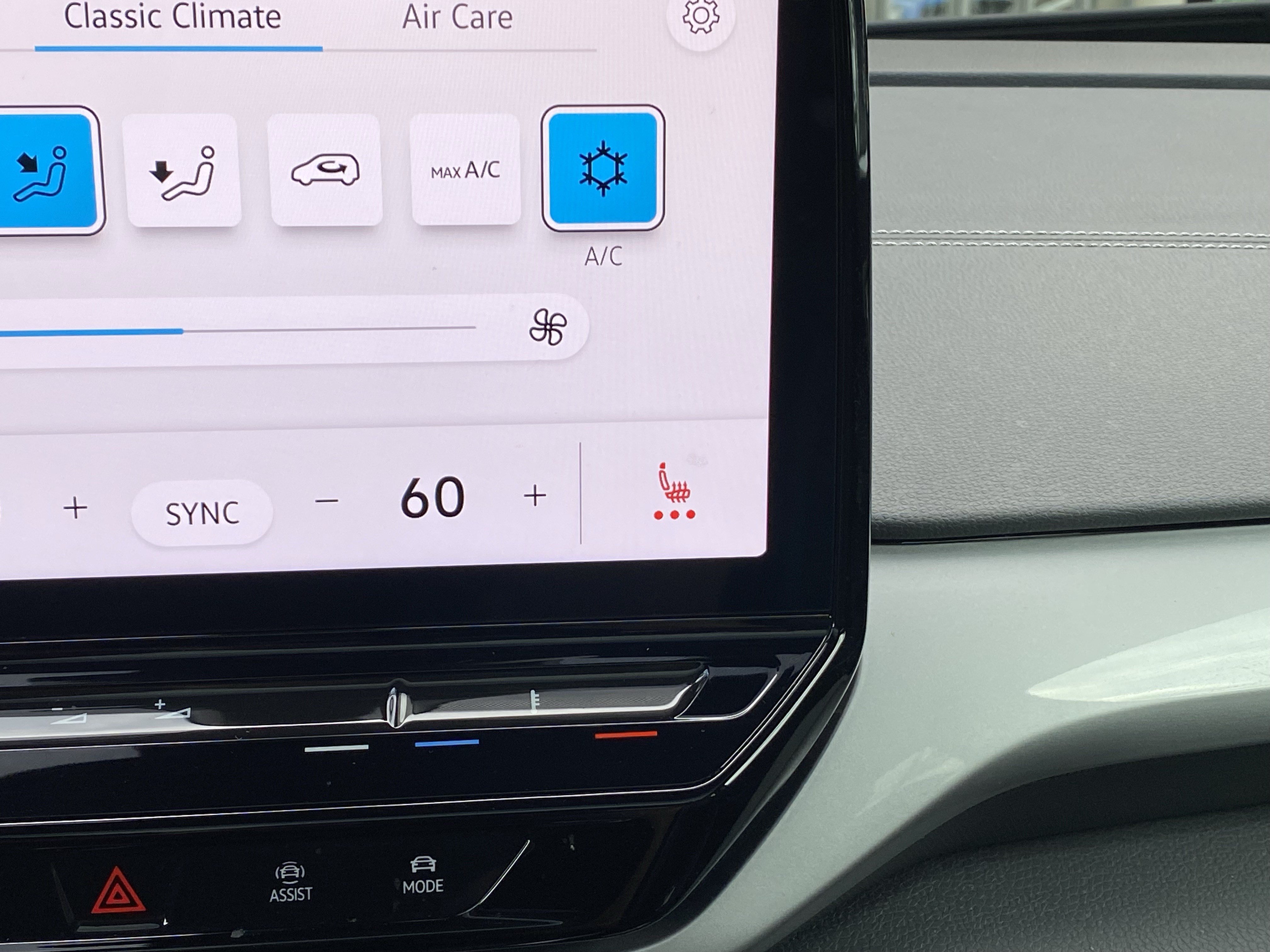 Certified 2023 Volkswagen ID.4 Pro S AWD/4WD image 35