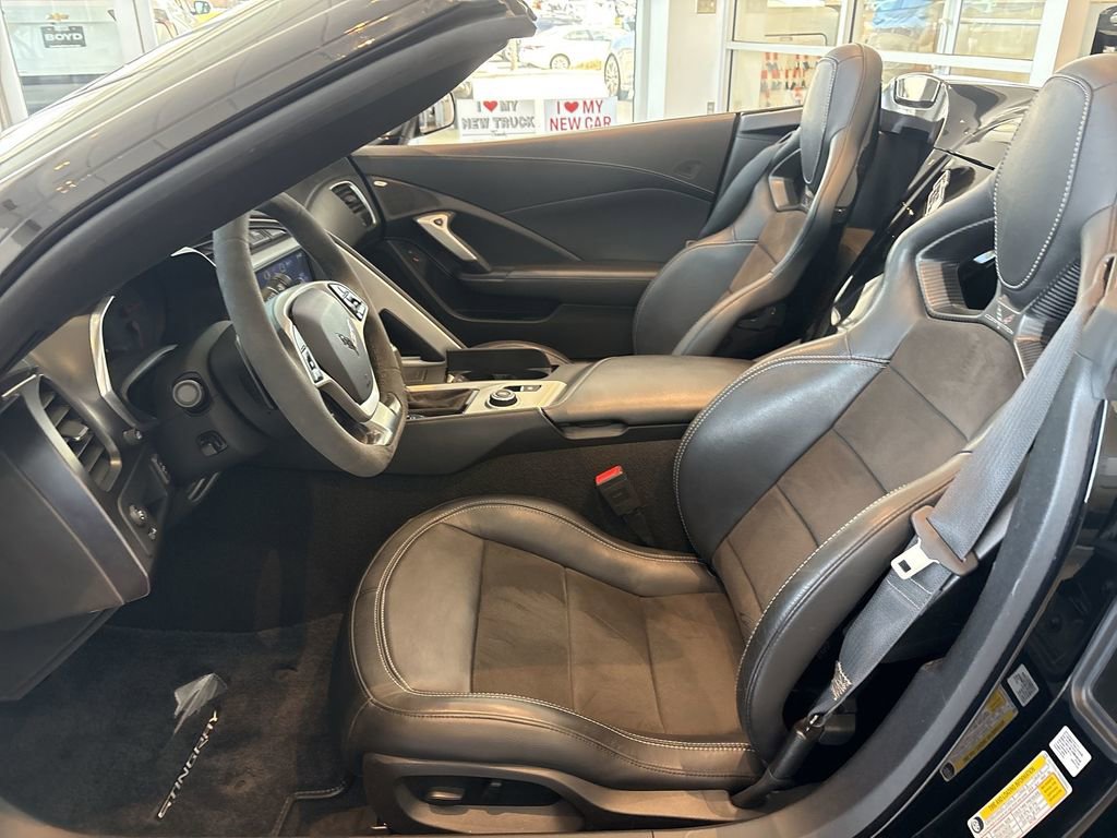 Used 2019 Chevrolet Corvette Stingray Convertible w/ 1LT image 21