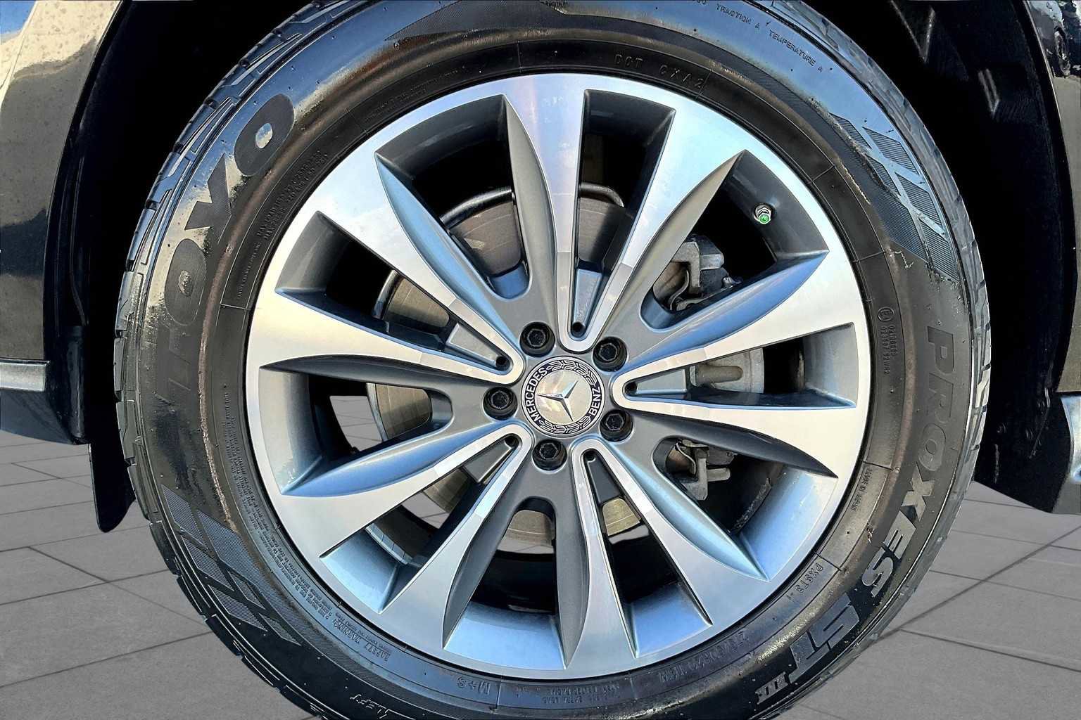 Used 2016 Mercedes-Benz GL 450 4MATIC image 10