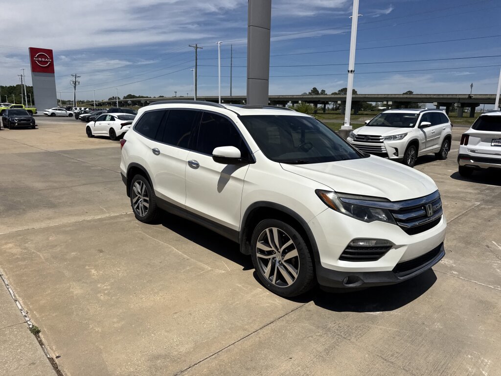 Used 2017 Honda Pilot Elite image 10